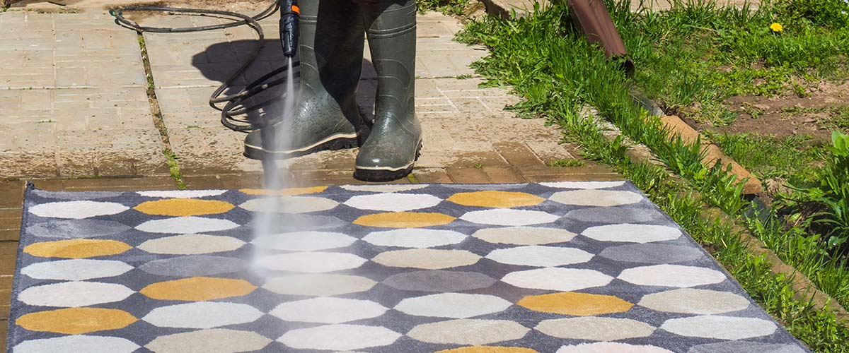 pressure washing outdoor carpet