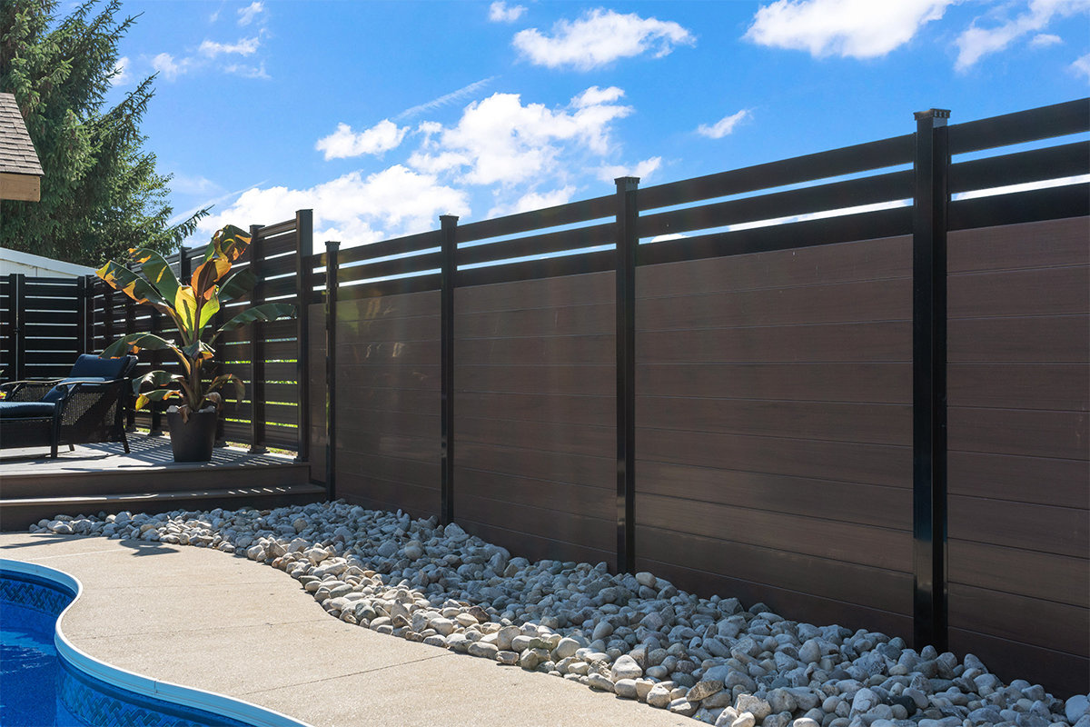 16537-Wyton-Road-Thorndale-Premiere-Fencing