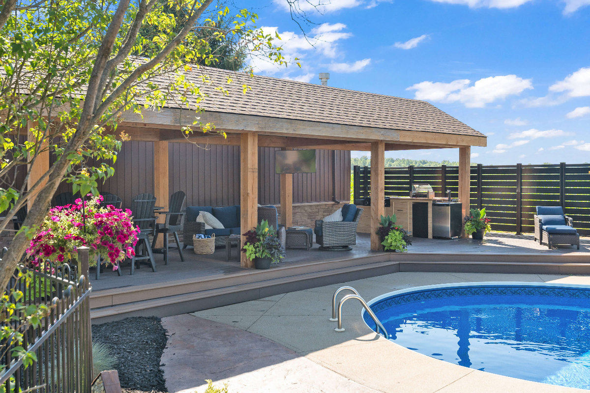16537-Wyton-Road-Thorndale-Premiere-Fencing